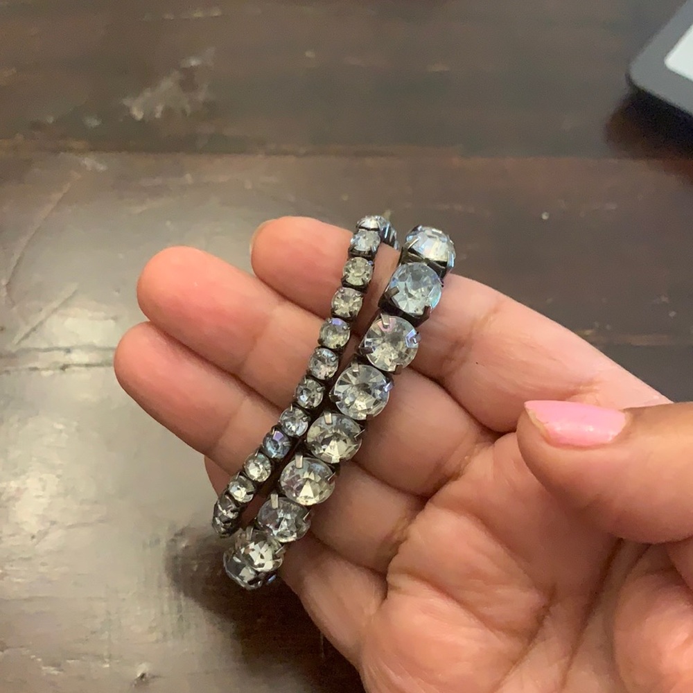 Elastic stretch pair of bracelets